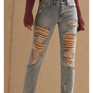 Distressed boyfriend jeans